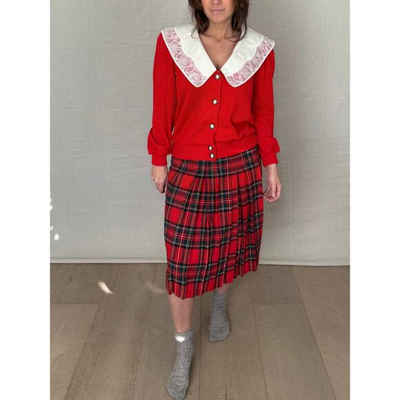 Reworked Vintage Red Cardigan with Lace Collar - Grandmillenial - Holiday - Picture 4 of 10